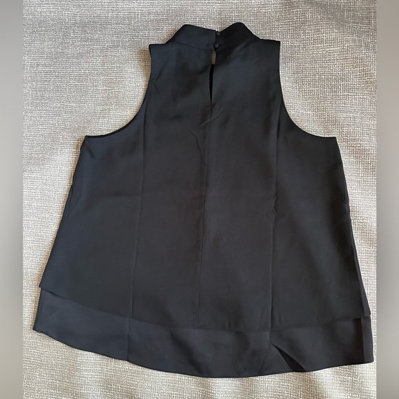 WHBM outlet sleeveless airplane mock shell size Large - Picture 2 of 7